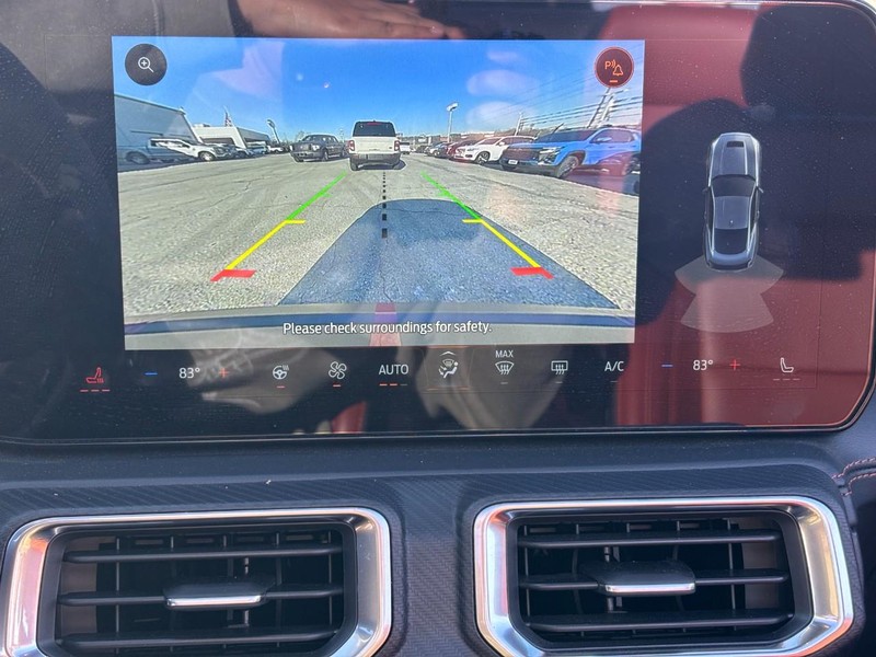 Ford Mustang Vehicle Full-screen Gallery Image 17