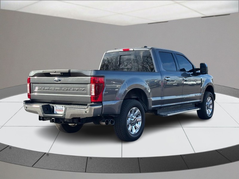 Ford Super Duty F-250 SRW Vehicle Full-screen Gallery Image 03