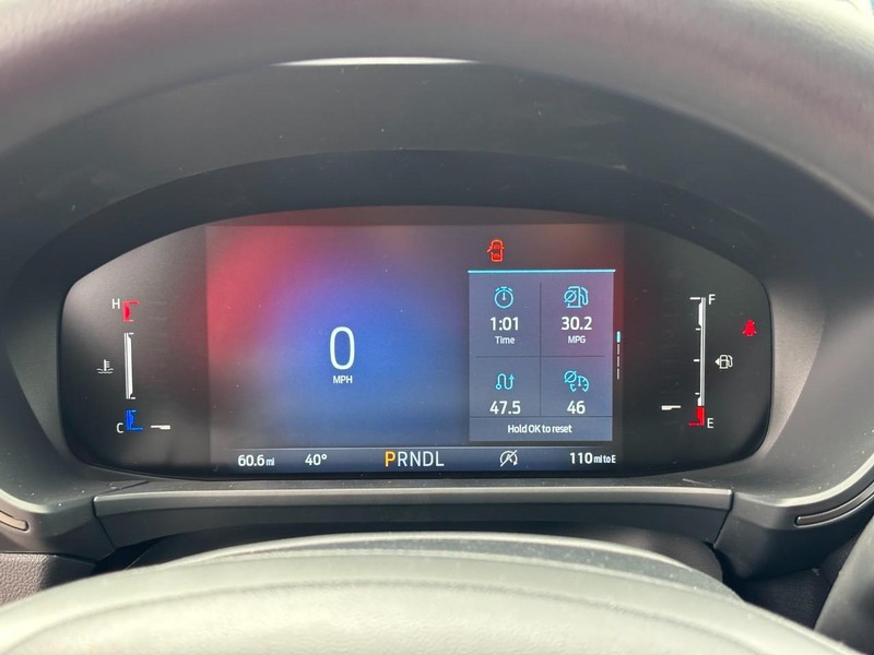 Ford Escape Vehicle Full-screen Gallery Image 13