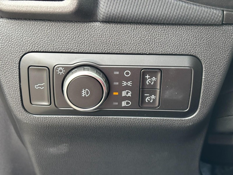 Ford Bronco Sport Vehicle Full-screen Gallery Image 11