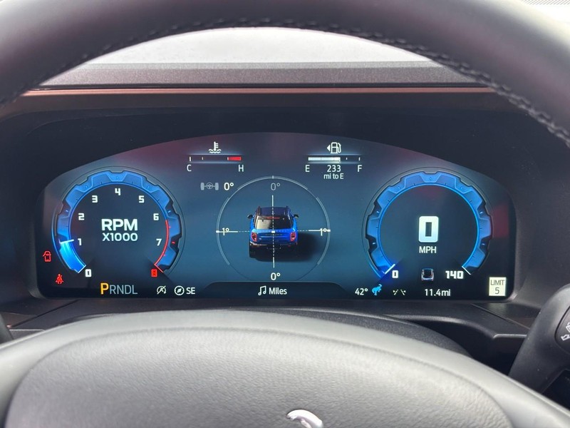 Ford Bronco Sport Vehicle Full-screen Gallery Image 14