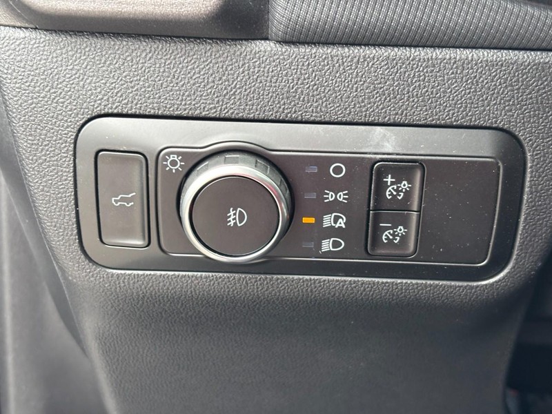 Ford Bronco Sport Vehicle Full-screen Gallery Image 11