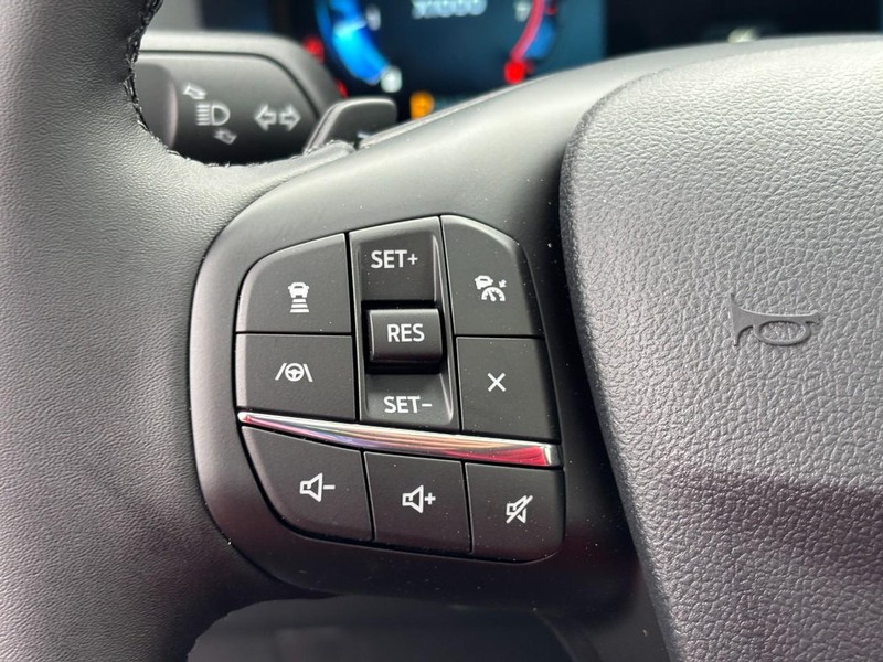 Ford Bronco Sport Vehicle Full-screen Gallery Image 12