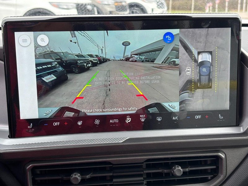 Ford Bronco Sport Vehicle Full-screen Gallery Image 16