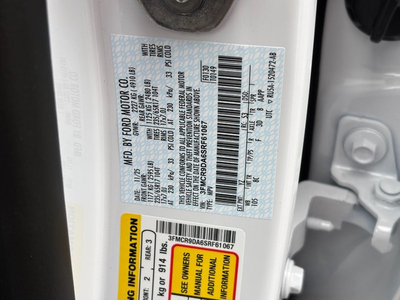 Ford Bronco Sport Vehicle Full-screen Gallery Image 23