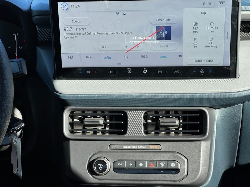 Ford Maverick Vehicle Full-screen Gallery Image 08