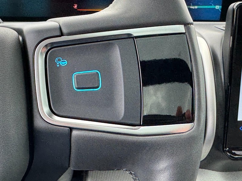 Ford Expedition Vehicle Full-screen Gallery Image 20