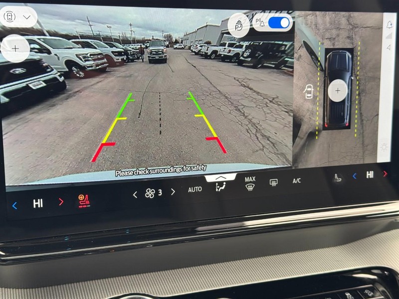 Ford Expedition Vehicle Full-screen Gallery Image 23