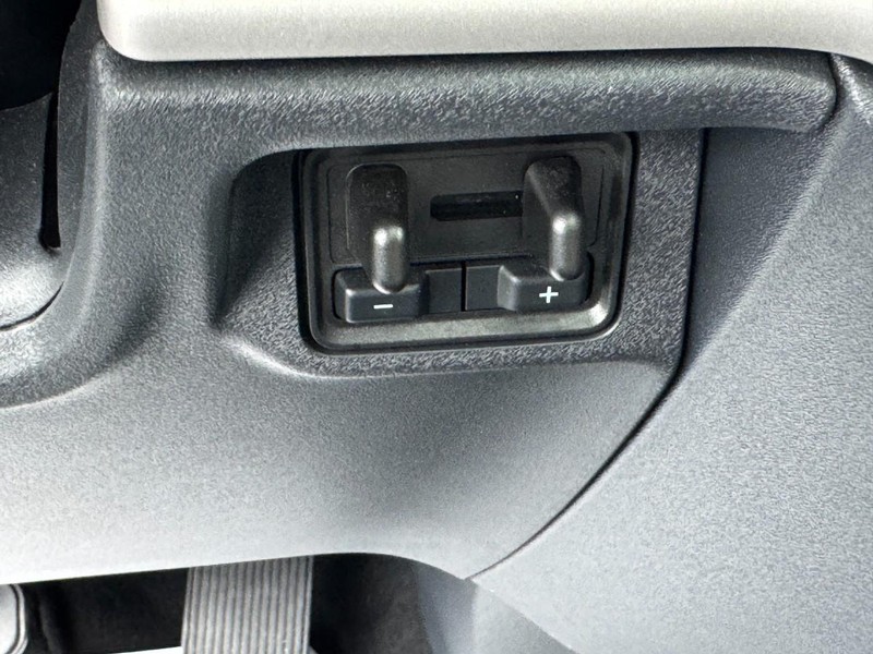 Ford Expedition Vehicle Full-screen Gallery Image 25