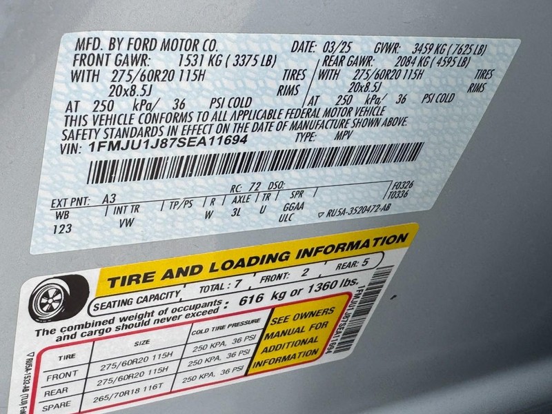 Ford Expedition Vehicle Full-screen Gallery Image 29