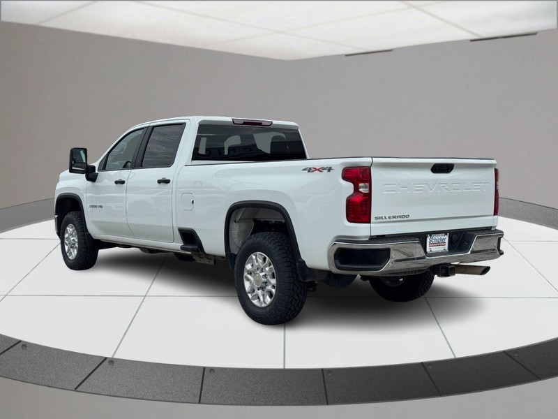 Chevrolet Silverado 3500HD Vehicle Full-screen Gallery Image 08