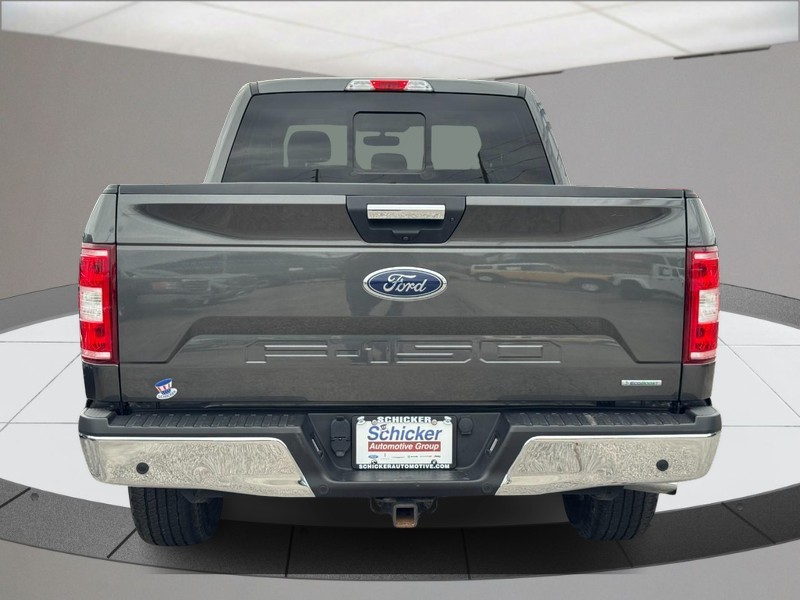 Ford F-150 Vehicle Full-screen Gallery Image 04