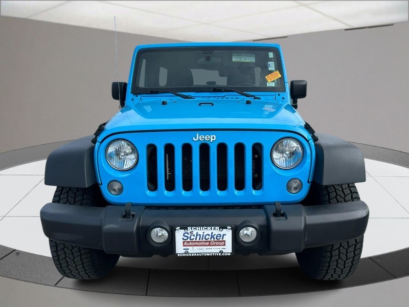 Jeep Wrangler JK Unlimited Vehicle Full-screen Gallery Image 08