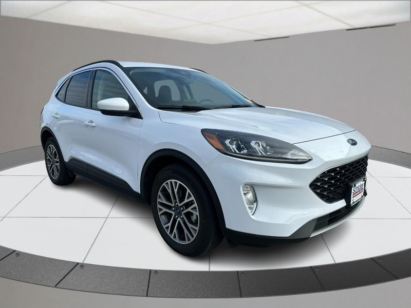 Ford Escape Vehicle Full-screen Gallery Image 02