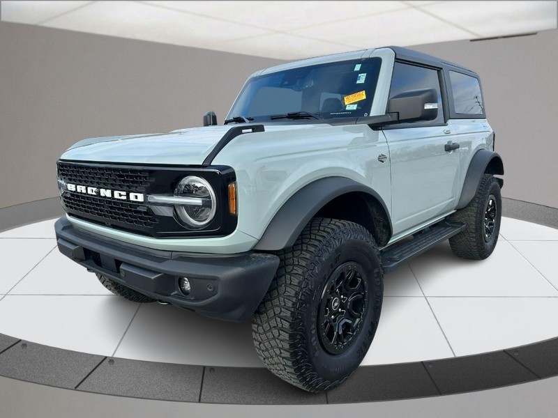 Ford Bronco Vehicle Full-screen Gallery Image 08