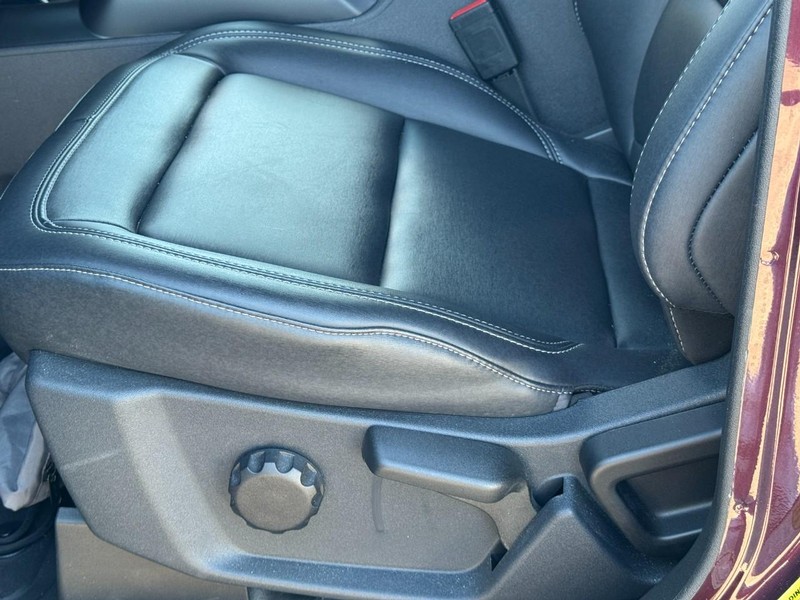 Ford Bronco Vehicle Full-screen Gallery Image 11