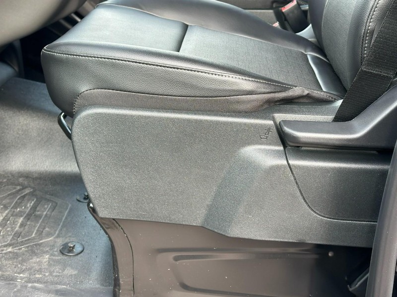 Ford Transit Cargo Van Vehicle Full-screen Gallery Image 10