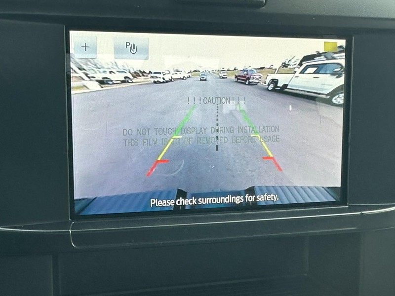 Ford Super Duty F-350 SRW Vehicle Full-screen Gallery Image 13