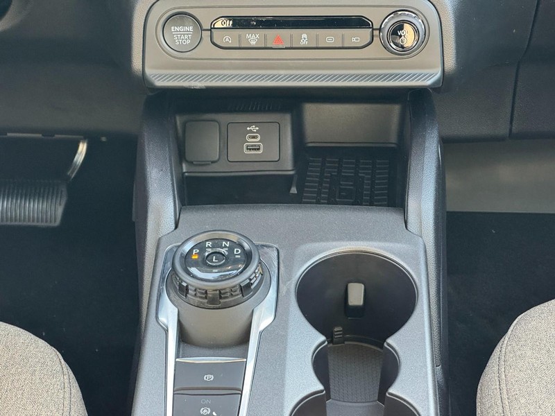 Ford Bronco Sport Vehicle Full-screen Gallery Image 09