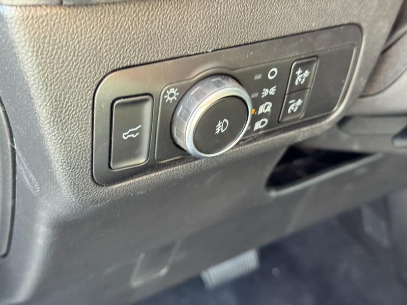 Ford Bronco Sport Vehicle Full-screen Gallery Image 11