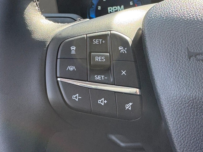 Ford Bronco Sport Vehicle Full-screen Gallery Image 12