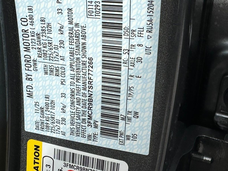 Ford Bronco Sport Vehicle Full-screen Gallery Image 13