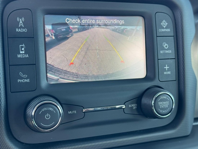 Jeep Wrangler Vehicle Full-screen Gallery Image 20