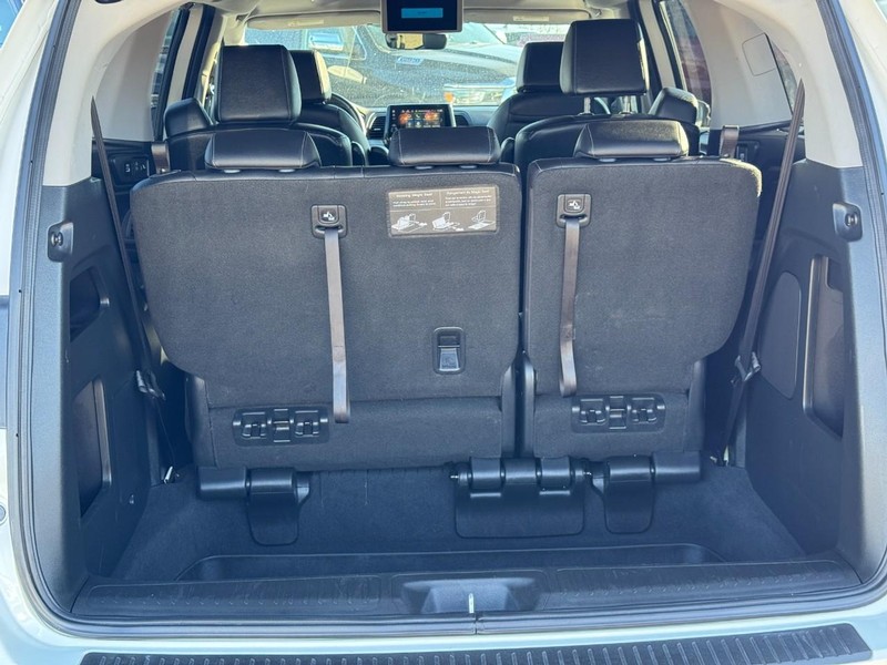 Honda Odyssey Vehicle Full-screen Gallery Image 05