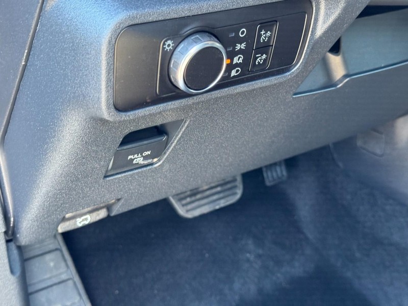 Ford Bronco Vehicle Full-screen Gallery Image 11