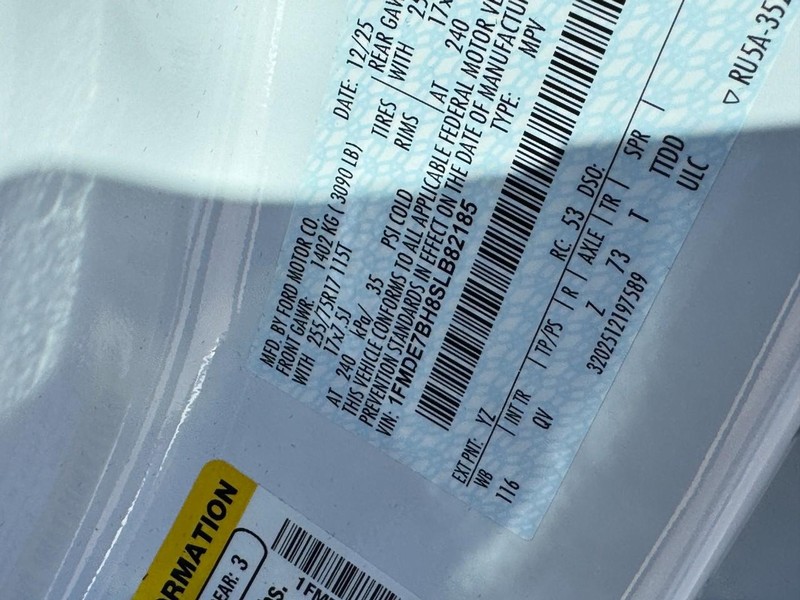 Ford Bronco Vehicle Full-screen Gallery Image 19