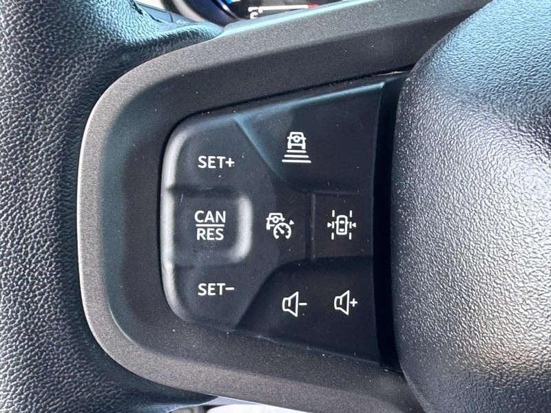 Ford Bronco Vehicle Full-screen Gallery Image 17