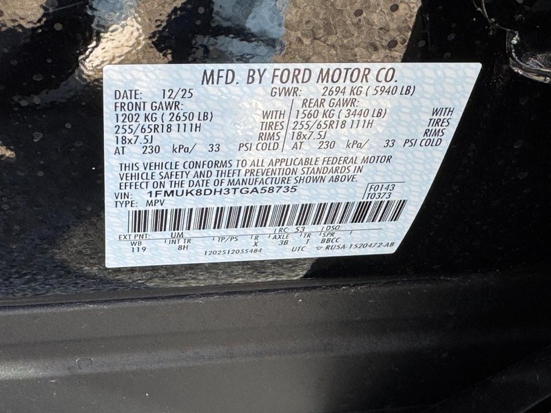 Ford Explorer Vehicle Full-screen Gallery Image 17