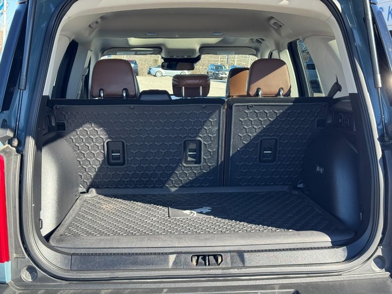 Ford Bronco Sport Vehicle Full-screen Gallery Image 05