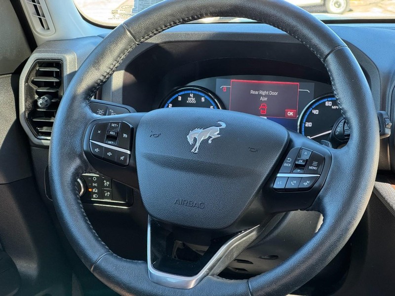 Ford Bronco Sport Vehicle Full-screen Gallery Image 12