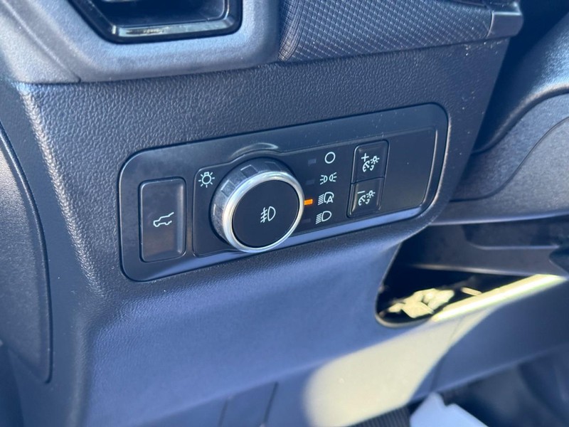 Ford Bronco Sport Vehicle Full-screen Gallery Image 17