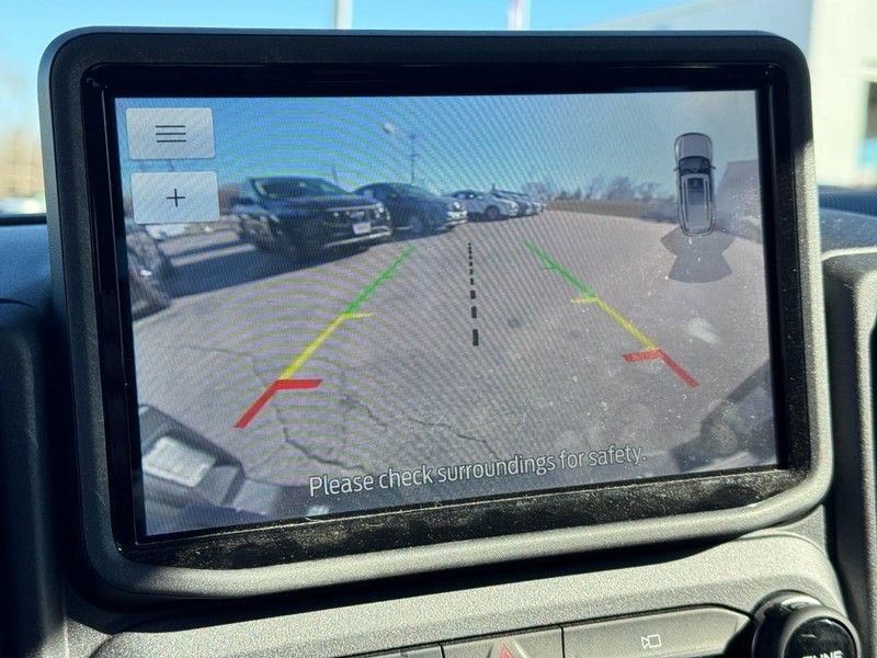 Ford Bronco Sport Vehicle Full-screen Gallery Image 23