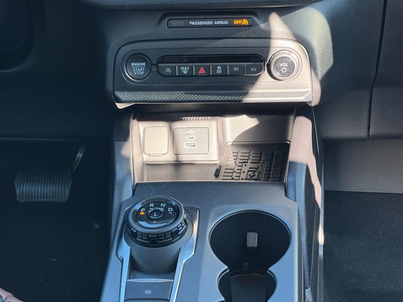 Ford Bronco Sport Vehicle Full-screen Gallery Image 09