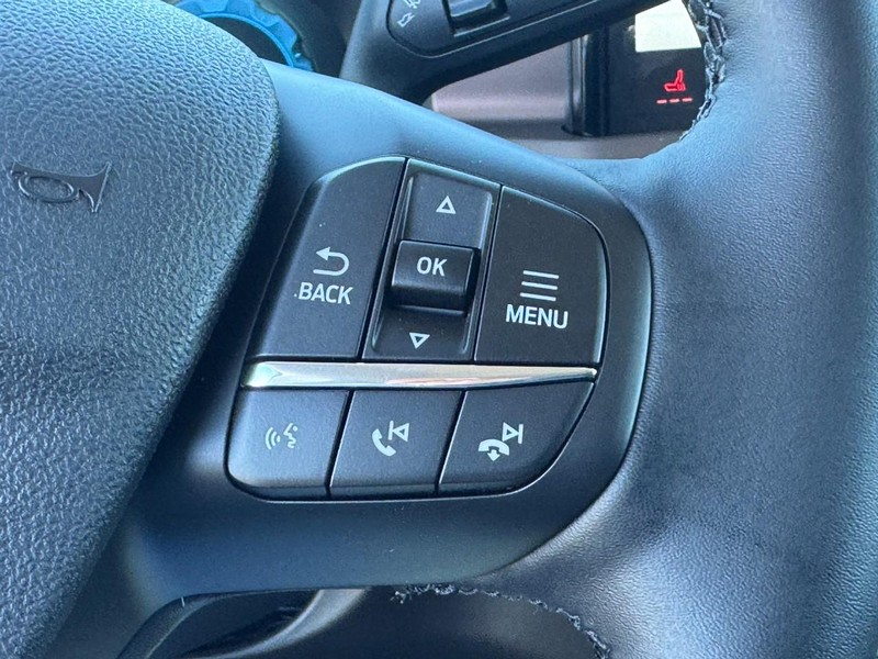 Ford Bronco Sport Vehicle Full-screen Gallery Image 12