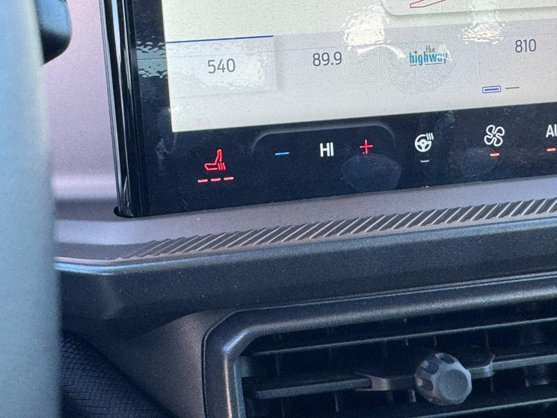 Ford Bronco Sport Vehicle Full-screen Gallery Image 15