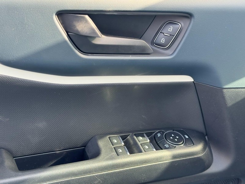 Ford Bronco Sport Vehicle Full-screen Gallery Image 10