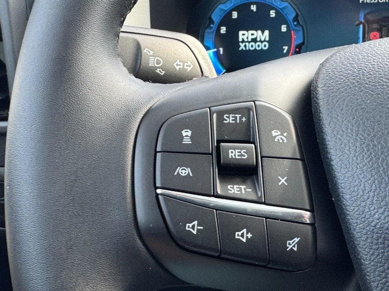 Ford Bronco Sport Vehicle Full-screen Gallery Image 14