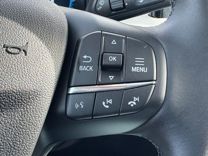 Ford Bronco Sport Vehicle Full-screen Gallery Image 15