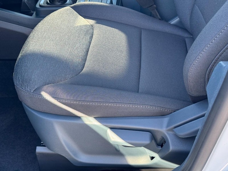 Ford Maverick Vehicle Full-screen Gallery Image 11