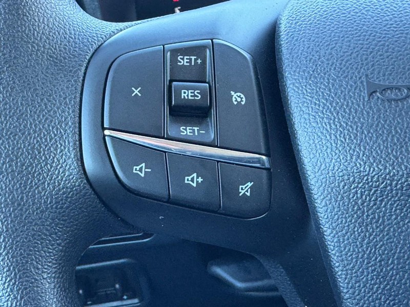 Ford Maverick Vehicle Full-screen Gallery Image 13