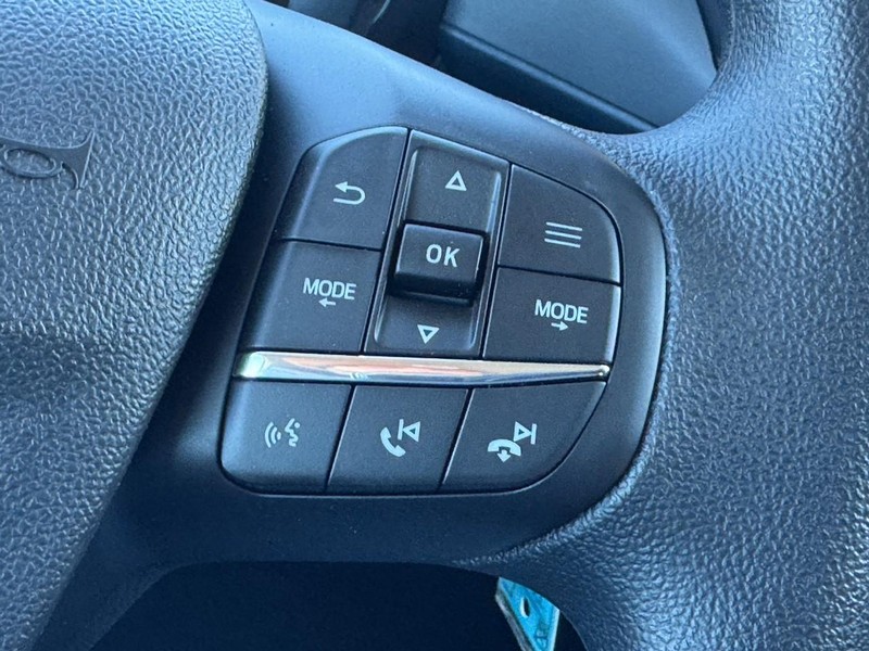 Ford Maverick Vehicle Full-screen Gallery Image 14