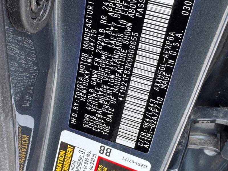 Toyota Avalon Vehicle Full-screen Gallery Image 27