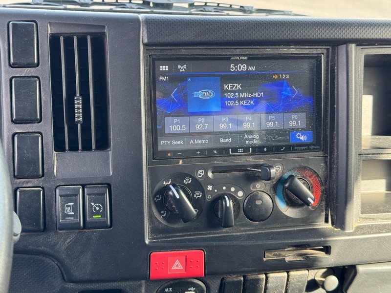 Chevrolet 4500 HG LCF Gas Vehicle Full-screen Gallery Image 21