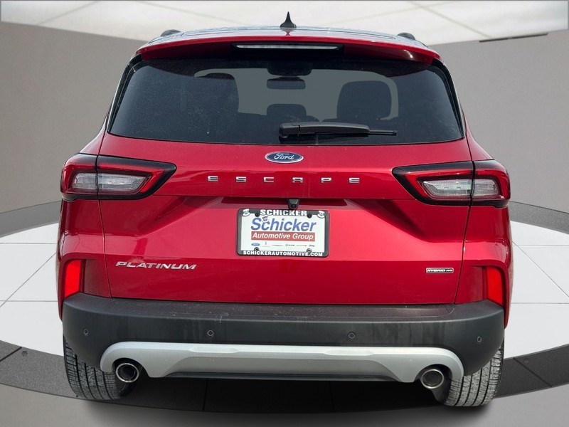 Ford Escape Vehicle Full-screen Gallery Image 04