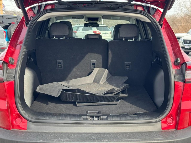 Ford Escape Vehicle Full-screen Gallery Image 05