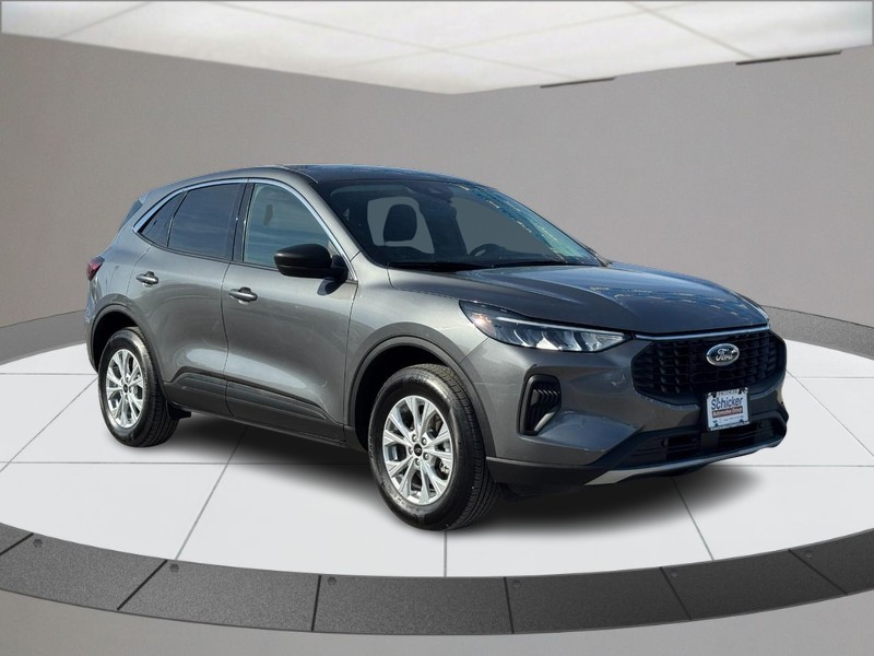 Ford Escape Vehicle Full-screen Gallery Image 02